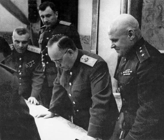 1945. Последний круг ада. Флаг над Рейхстагом