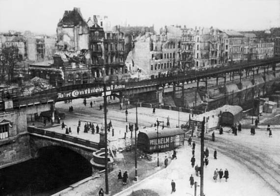 1945. Последний круг ада. Флаг над Рейхстагом