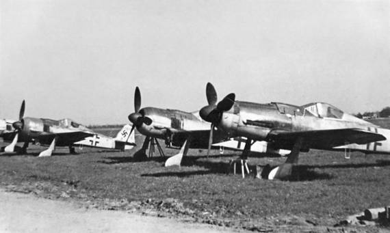 1945. Последний круг ада. Флаг над Рейхстагом
