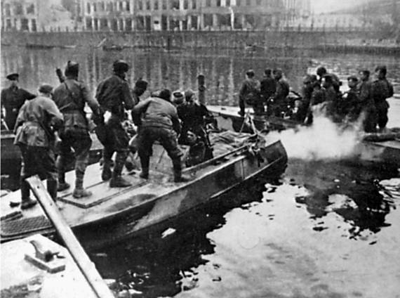 1945. Последний круг ада. Флаг над Рейхстагом