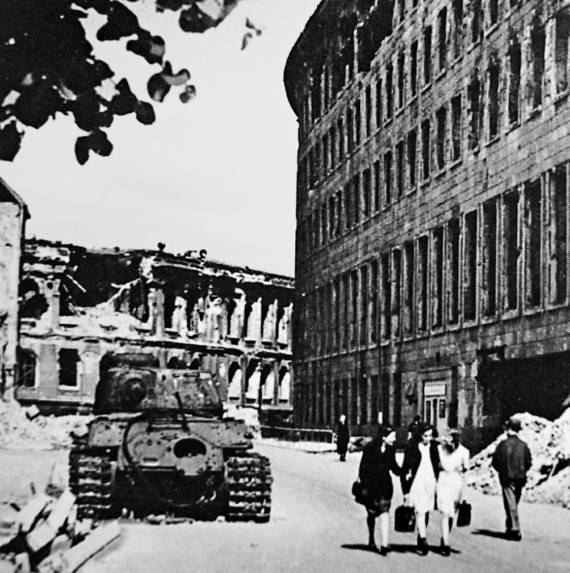 1945. Последний круг ада. Флаг над Рейхстагом