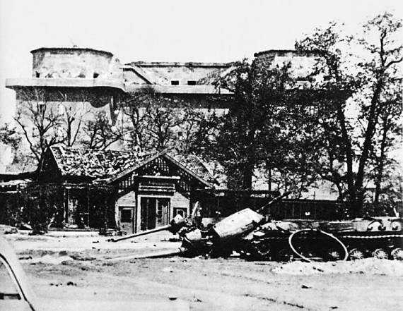 1945. Последний круг ада. Флаг над Рейхстагом