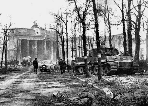 1945. Последний круг ада. Флаг над Рейхстагом