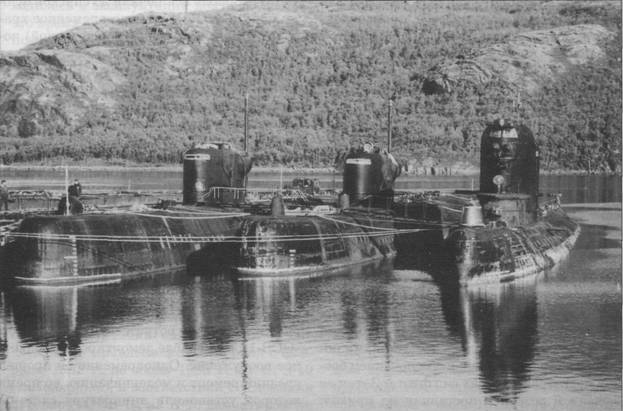 Подводные лодки советского флота 1945-1991 гг. Том 1. Первое поколение АПЛ