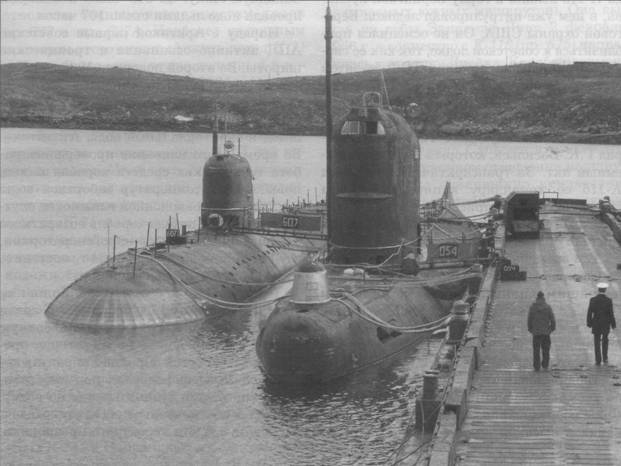 Подводные лодки советского флота 1945-1991 гг. Том 1. Первое поколение АПЛ