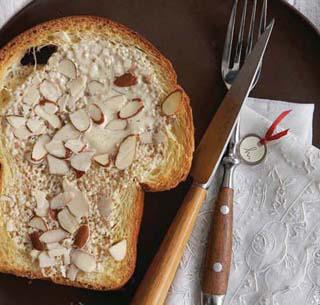 Fast Breads: 50 Recipes for Easy, Delicious Bread