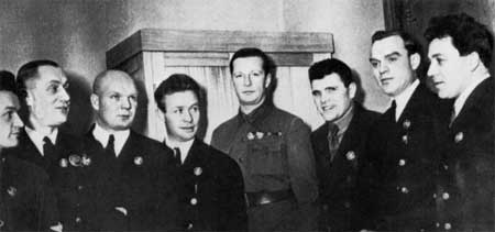 Новейшая история России в лицах. 1917-2008