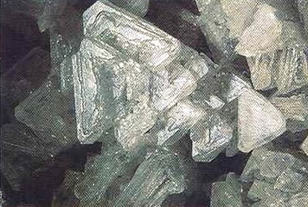 Минералы. Иллюстрированная энциклопедия. Часть первая
